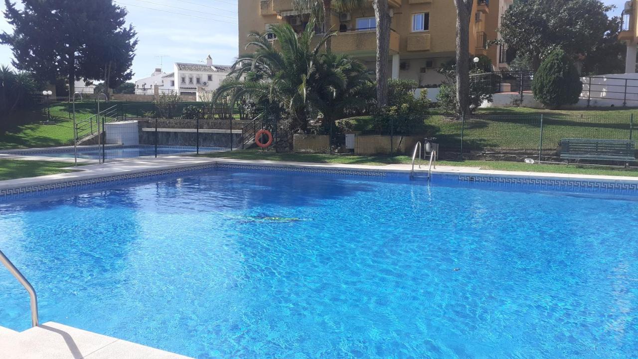 Apartamento- Atico En Mijas Costa , Con Piscina. Sitio de Calahonda 外观 照片