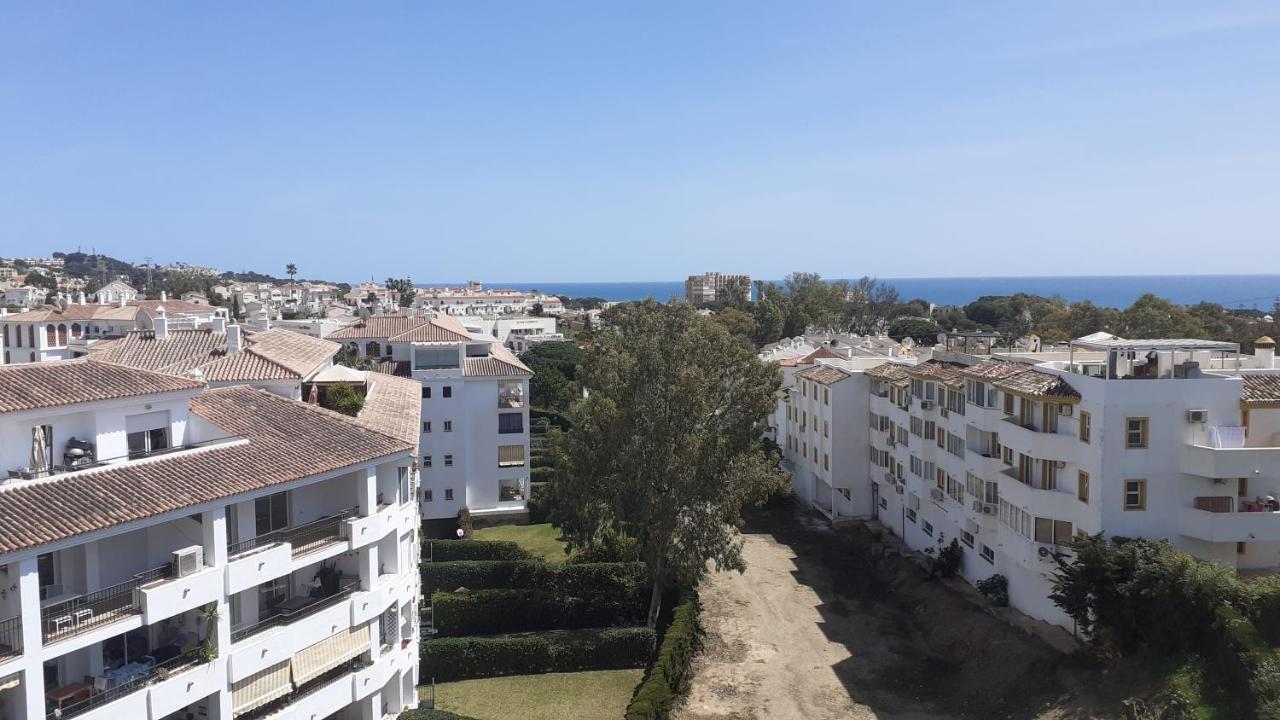 Apartamento- Atico En Mijas Costa , Con Piscina. Sitio de Calahonda 外观 照片