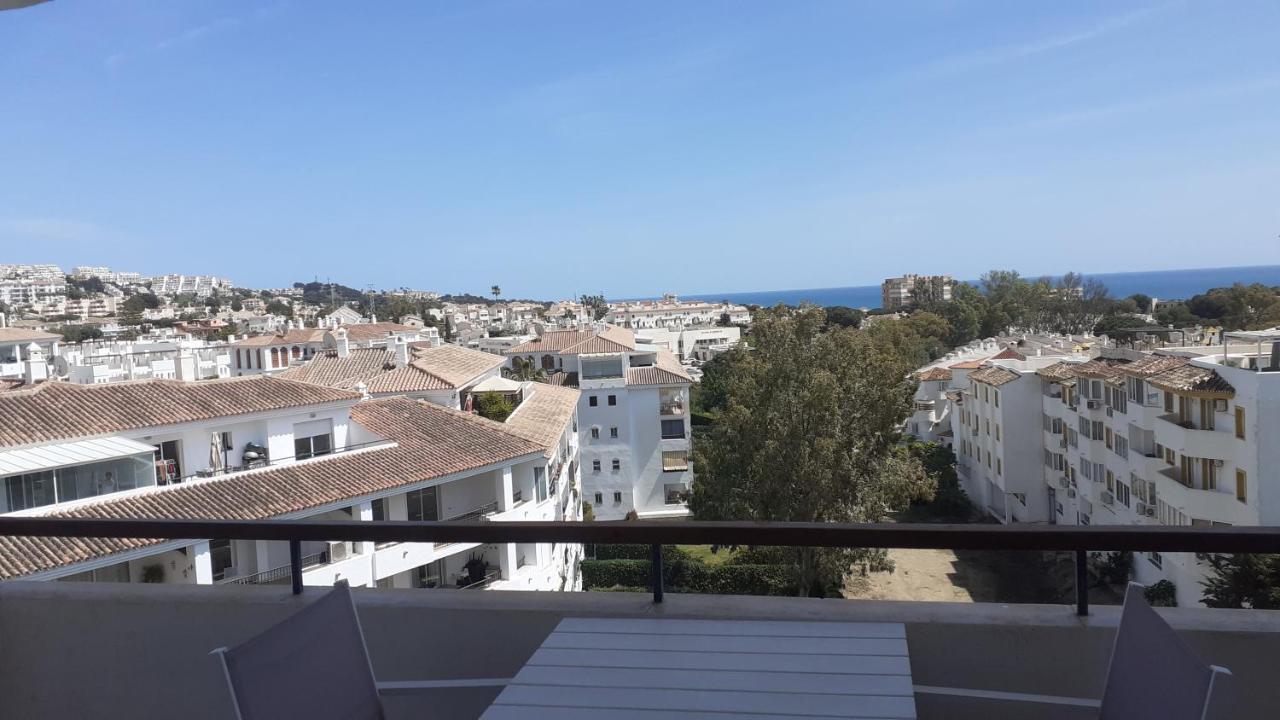 Apartamento- Atico En Mijas Costa , Con Piscina. Sitio de Calahonda 外观 照片